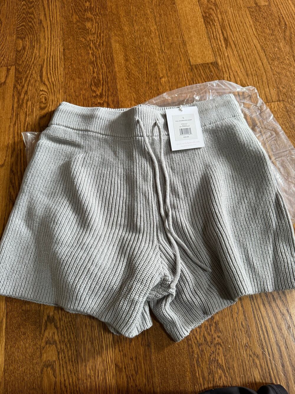 NWT Rachel Parcell Pull On Sweater Shorts Size Large